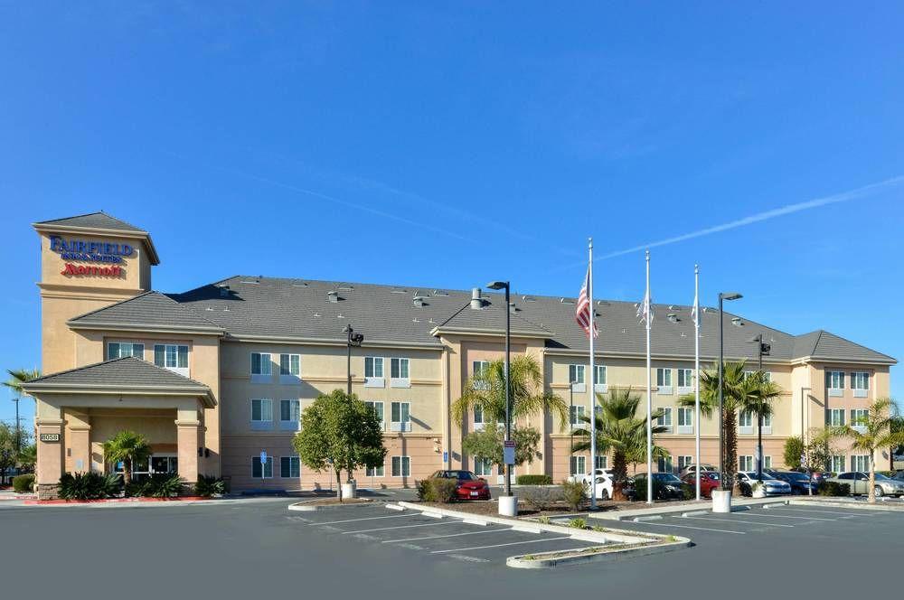 Fairfield Inn And Suites By Marriott Elk Grove Bagian luar foto