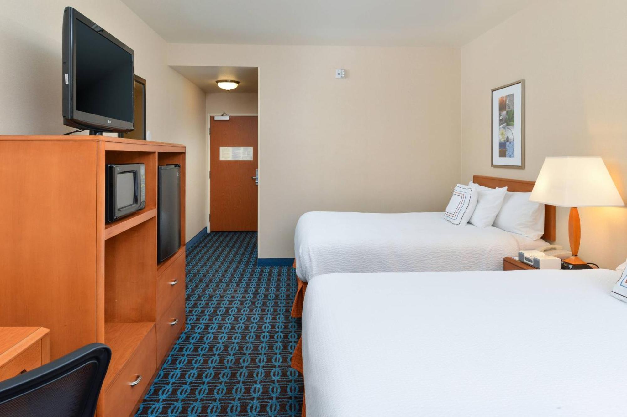 Fairfield Inn And Suites By Marriott Elk Grove Bagian luar foto