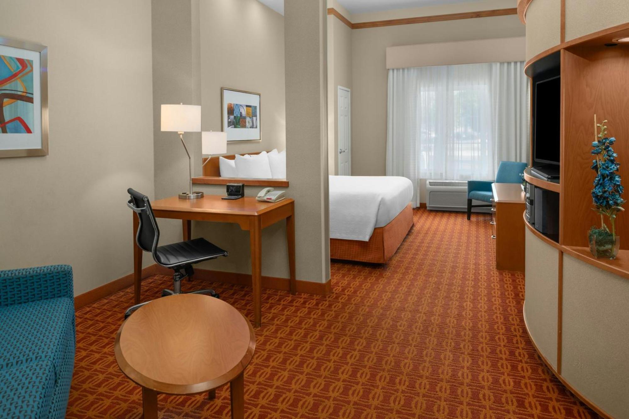 Fairfield Inn And Suites By Marriott Elk Grove Bagian luar foto