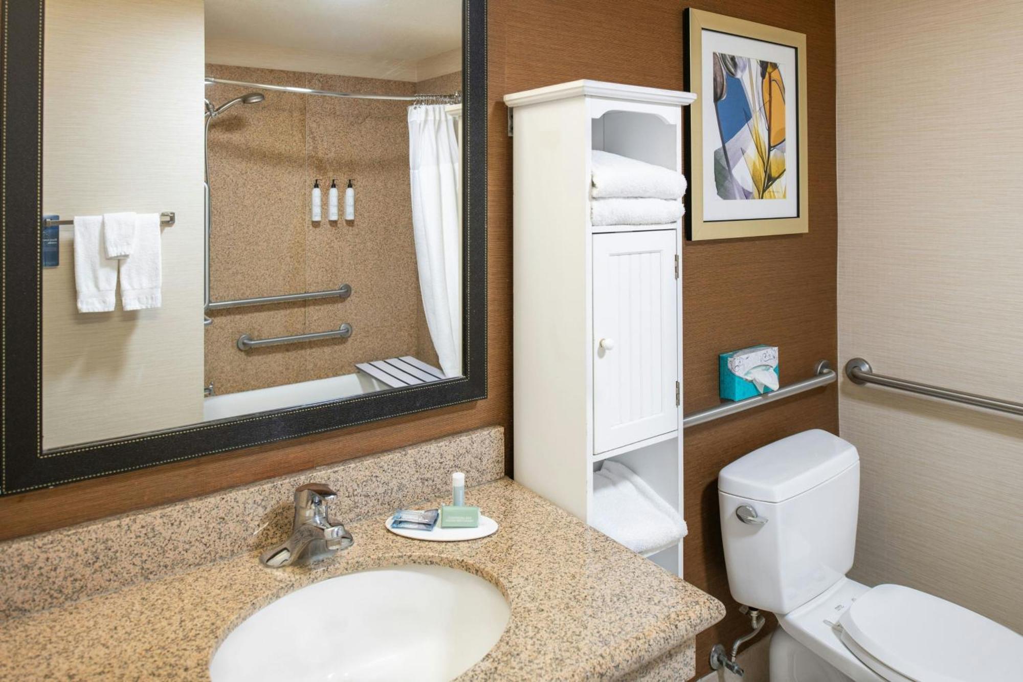 Fairfield Inn And Suites By Marriott Elk Grove Bagian luar foto