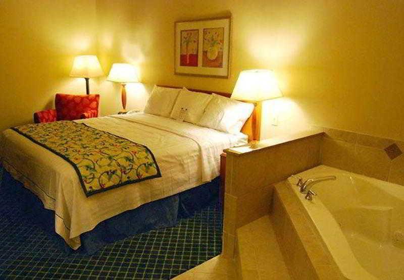 Fairfield Inn And Suites By Marriott Elk Grove Ruang foto