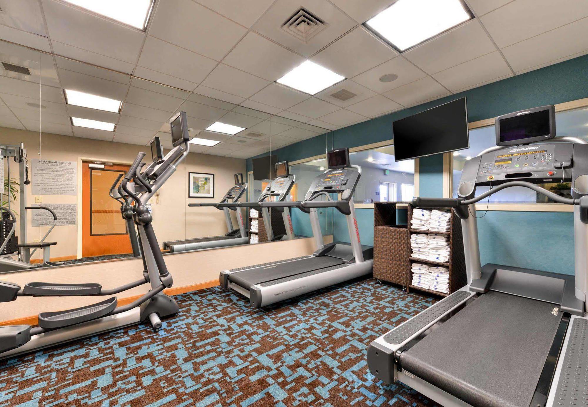 Fairfield Inn And Suites By Marriott Elk Grove Bagian luar foto